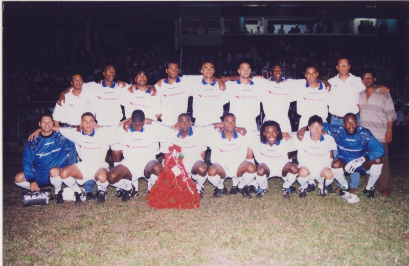 Bestand:Voetbal 065.jpg