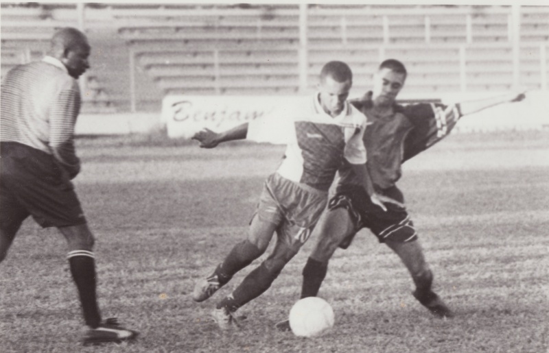 Bestand:Voetbal 094.jpg