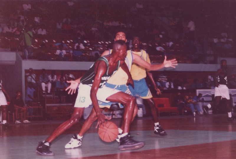 Bestand:Basketbal 017-resize.jpg