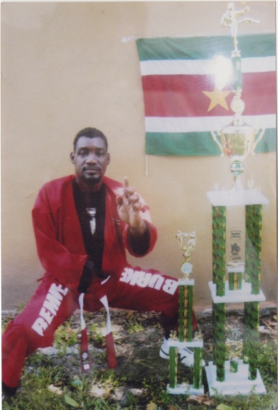 Bestand:Boksen & thaiboksen 005.jpg