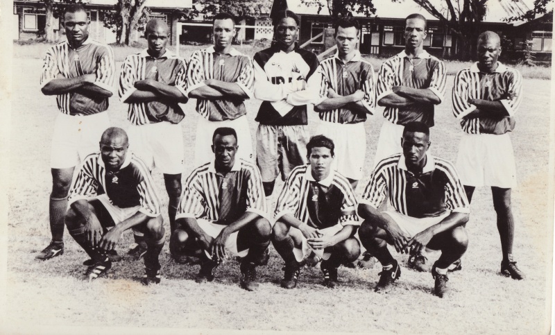 Bestand:Voetbal 024.jpg