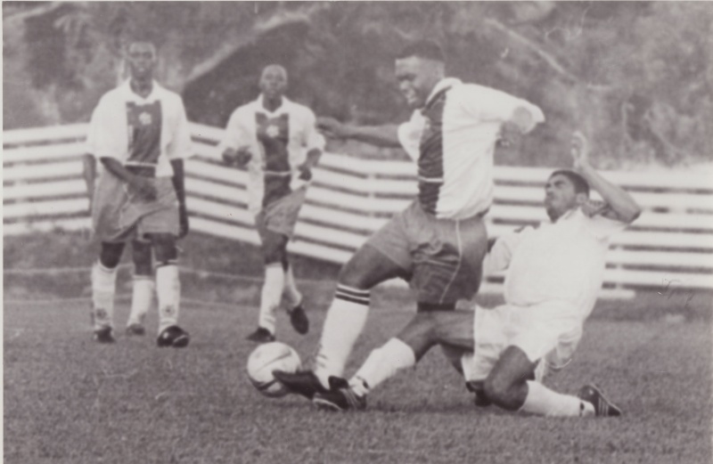 Bestand:Voetbal 097.jpg