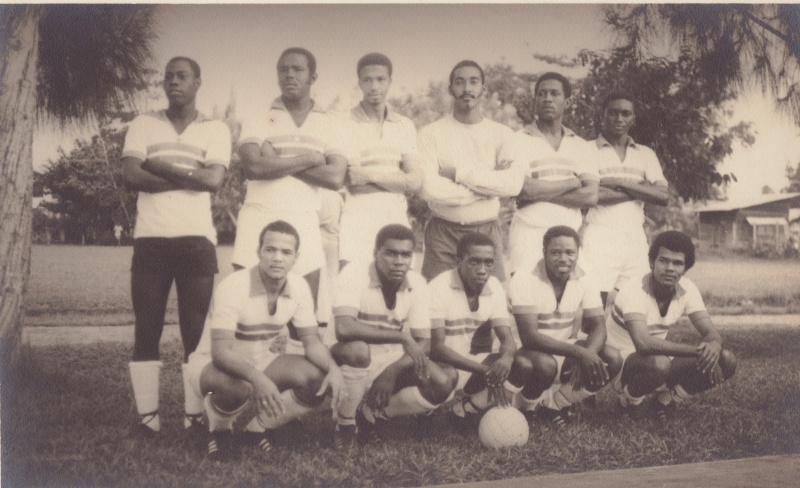 Bestand:Voetbal 012.jpg