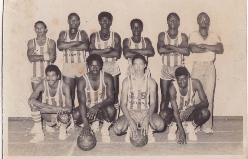 Bestand:Bijna geen voetbal 006.jpg