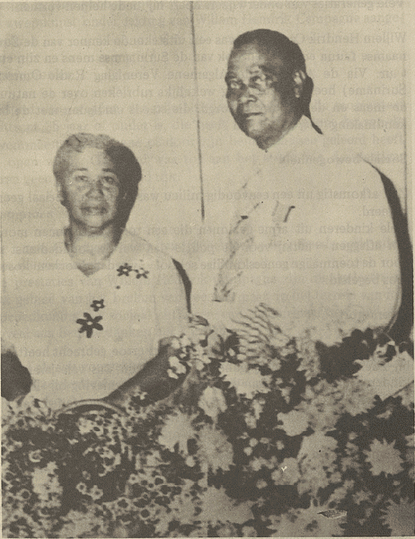 Bestand:Willem Campagne op zijn zestigste geboortedag met zijn echtgenote Christina Carolina Delchot.gif