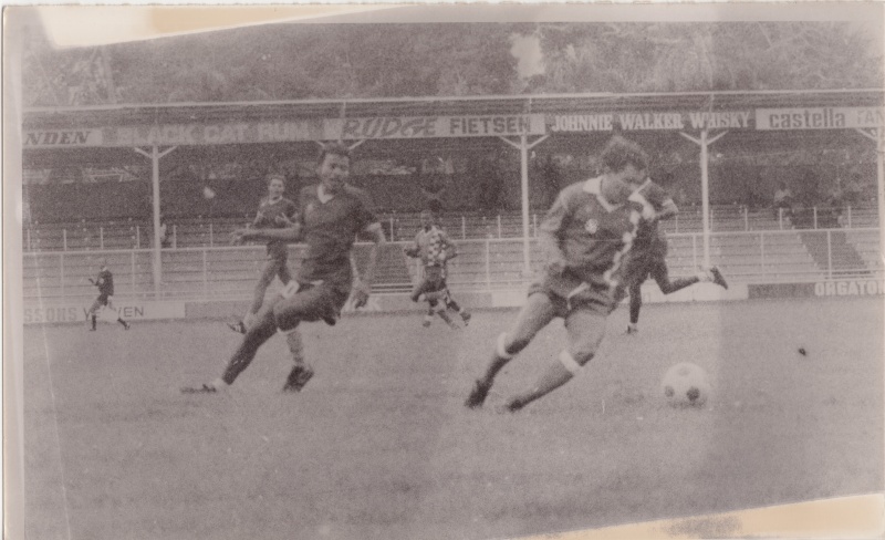 Bestand:Voetbal 092.jpg