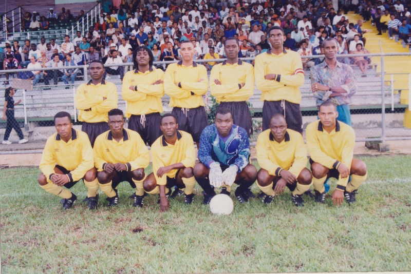 Bestand:Voetbal 022.jpg